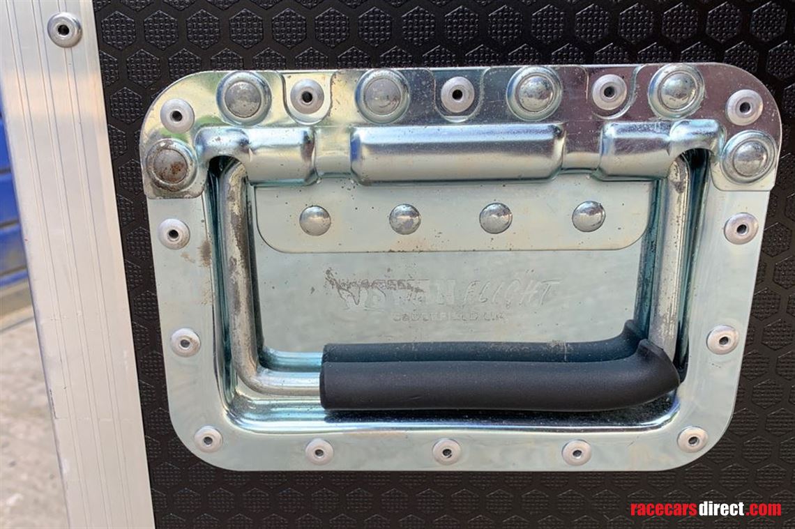 swan-flight-case