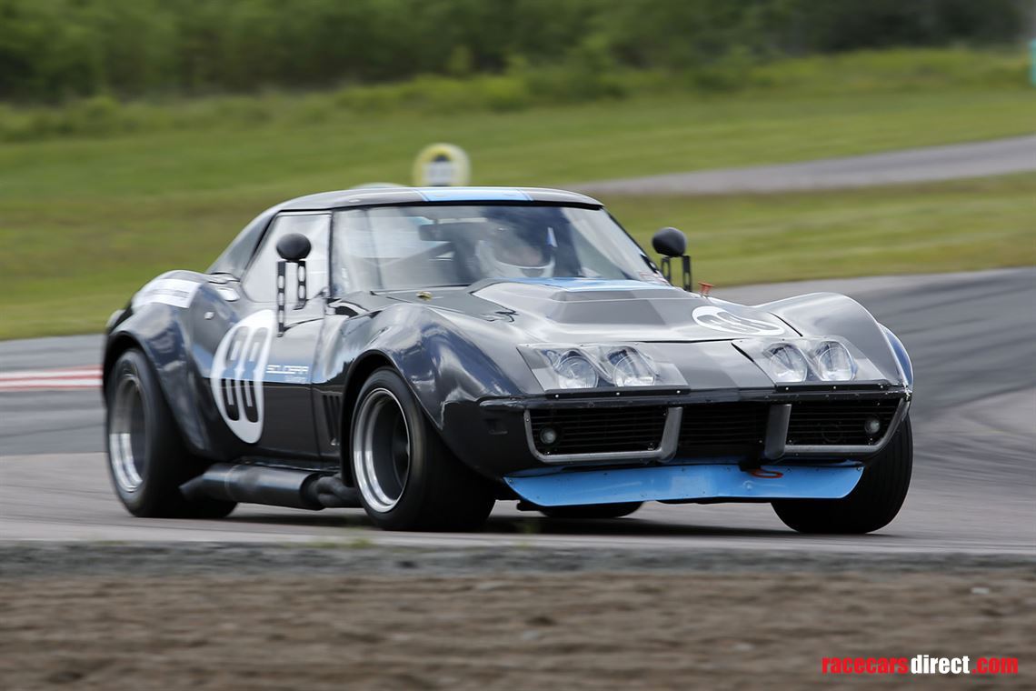 chevrolet-corvette