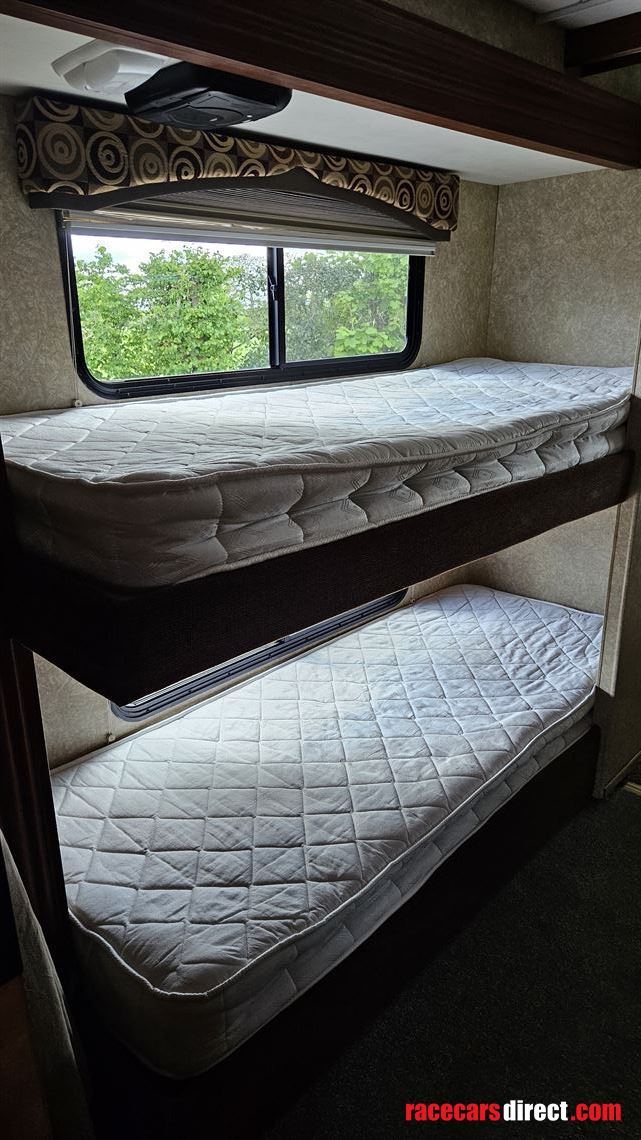 four-winds-hurricane-bunkhouse