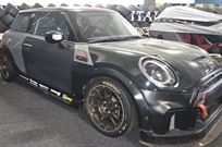 mini-cooper-jcw-evo-challenge