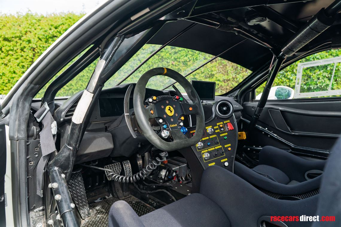 2018-ferrari-488-challenge
