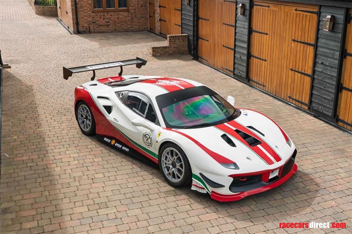 2018-ferrari-488-challenge