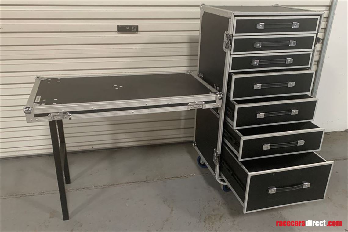 trojan-pro-7-draw-single-table-flight-case