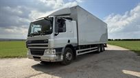 daf-26t-box-truck-with-large-cantilever-tail