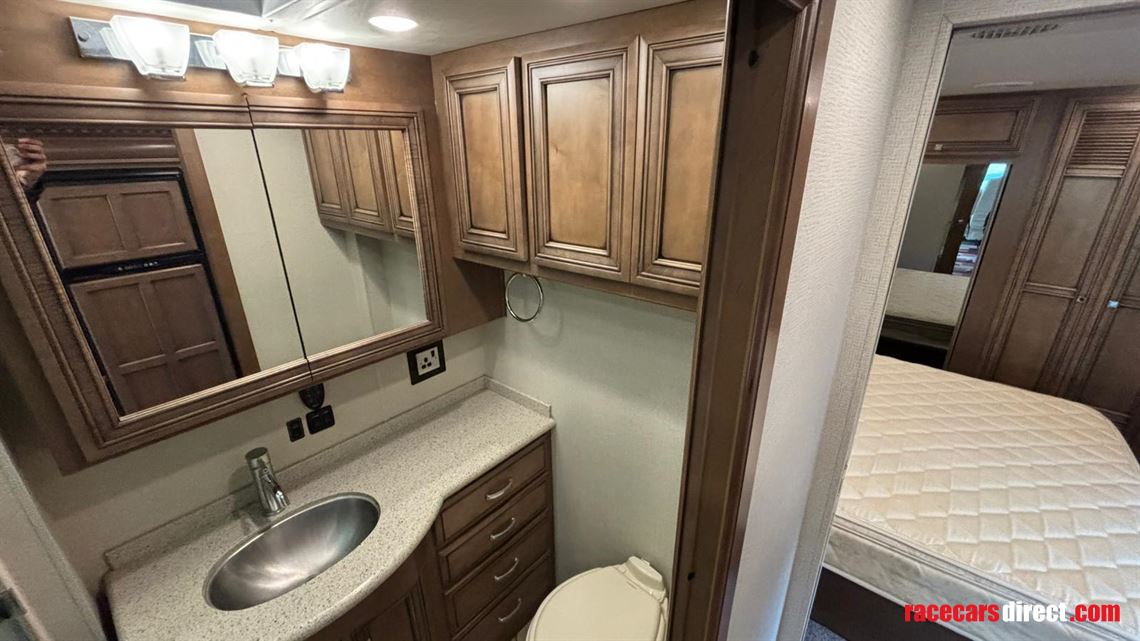 newmar-baystar-american-motorhome