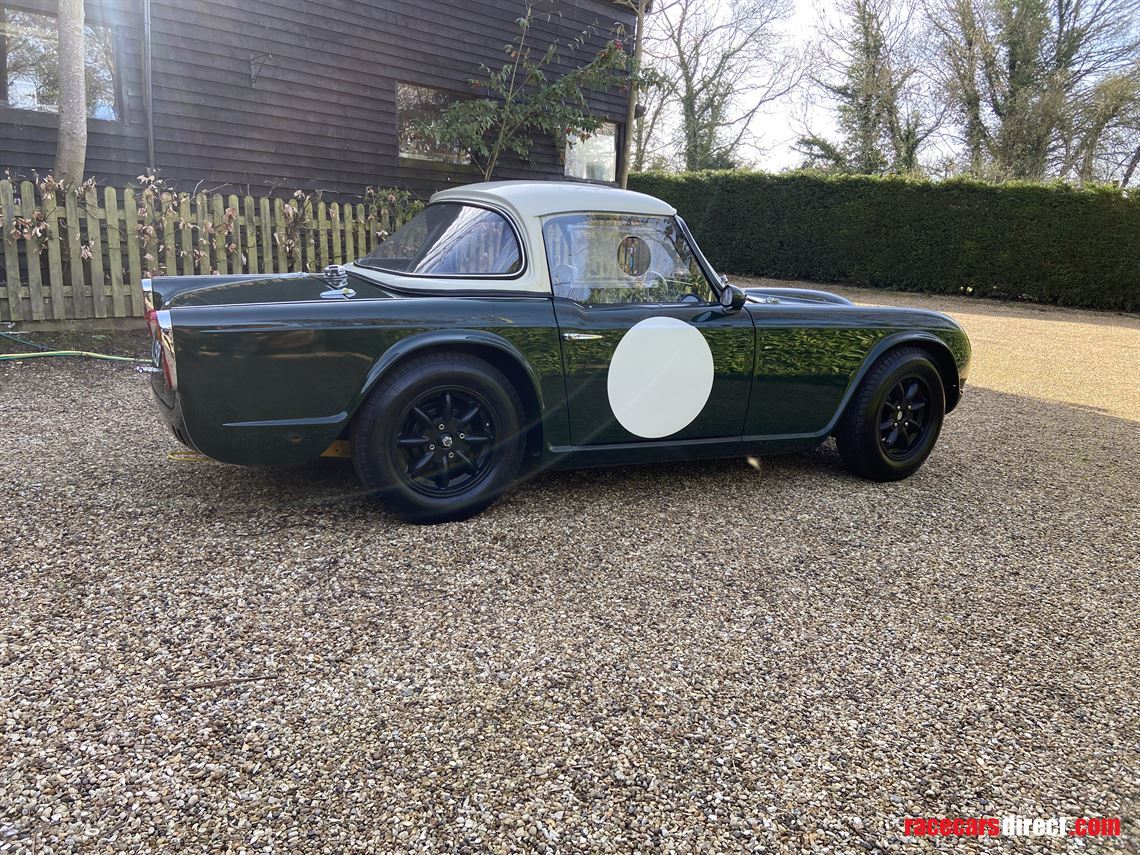 1964-triumph-tr4-fia-race-car
