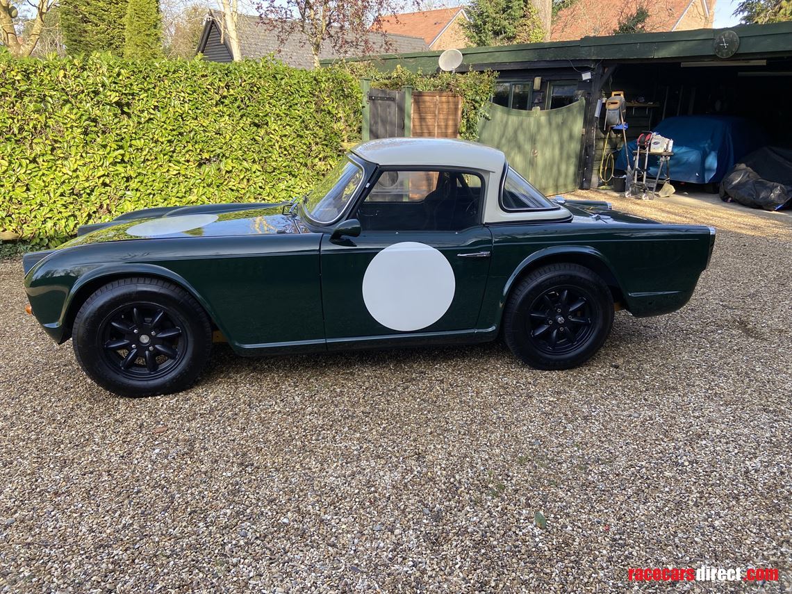 1964-triumph-tr4-fia-race-car