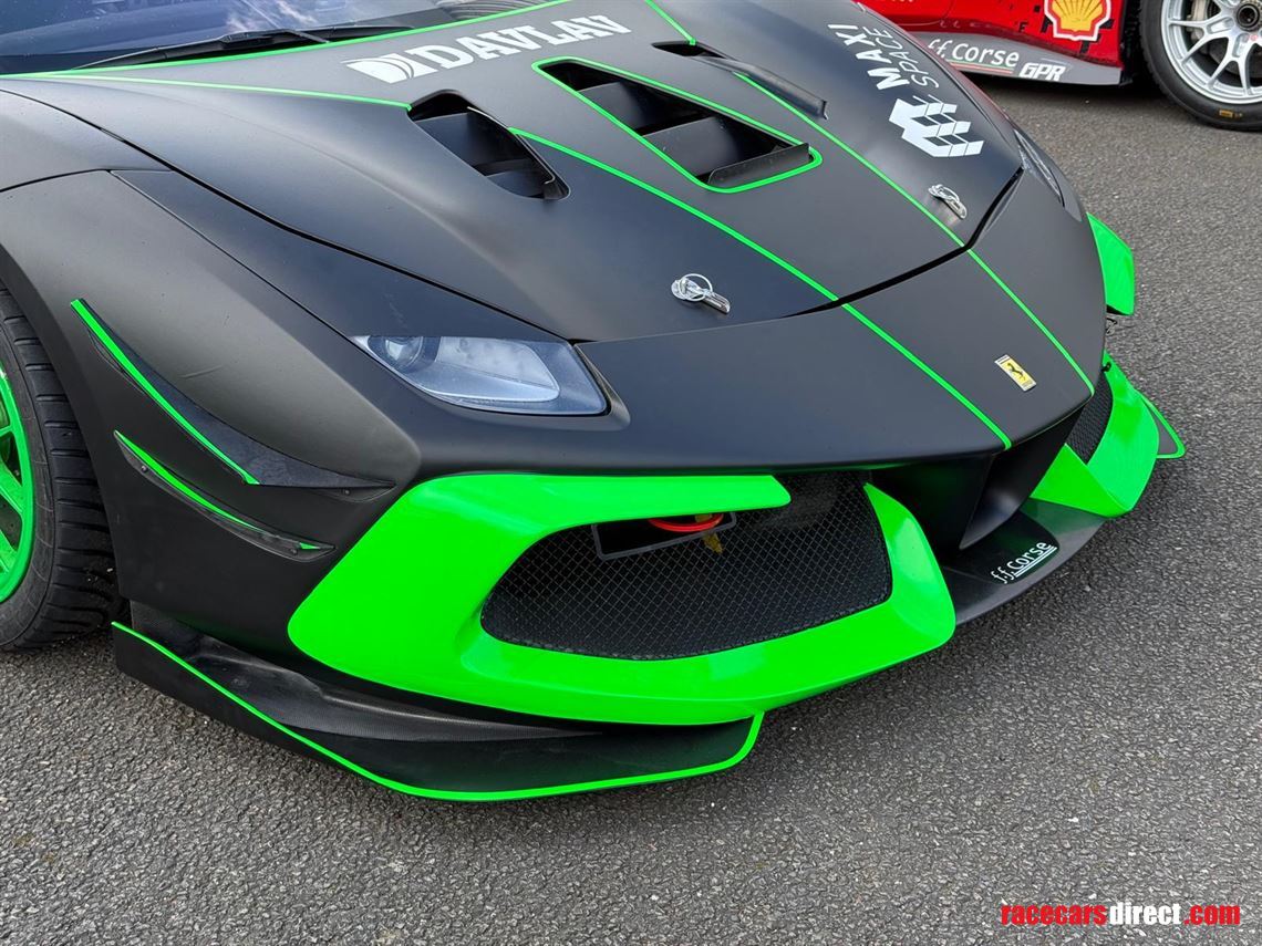 2019-ferrari-488-challenge-evo