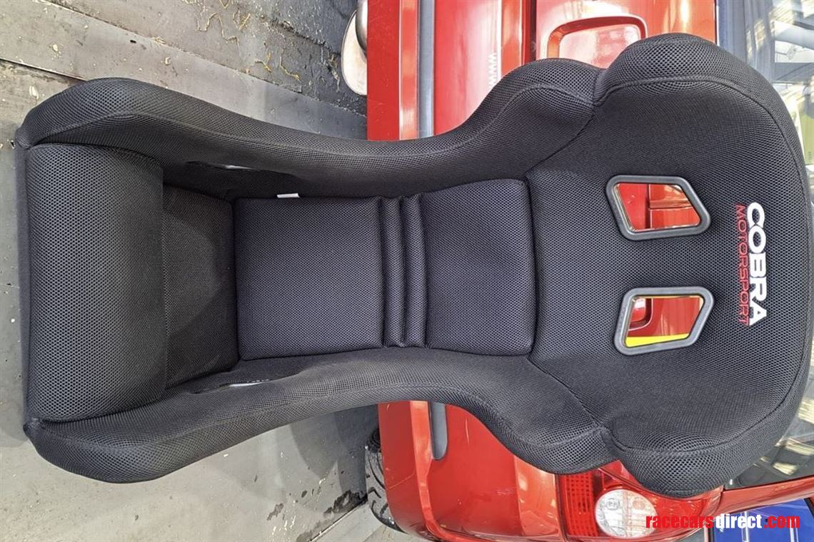 fia-cobra-race-seat