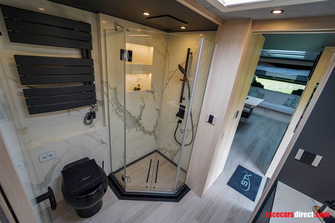 stx-motorhome---mercedes-benz-actros-triple-s
