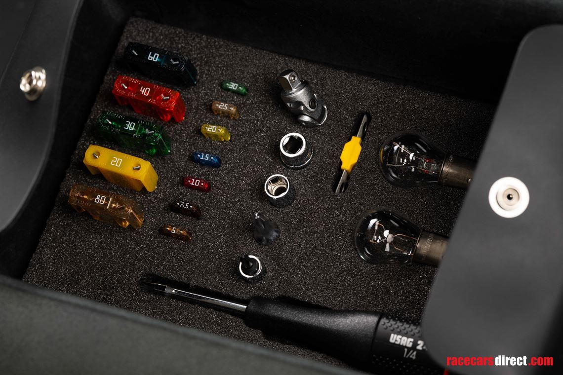 ferrari-enzo-toolkit