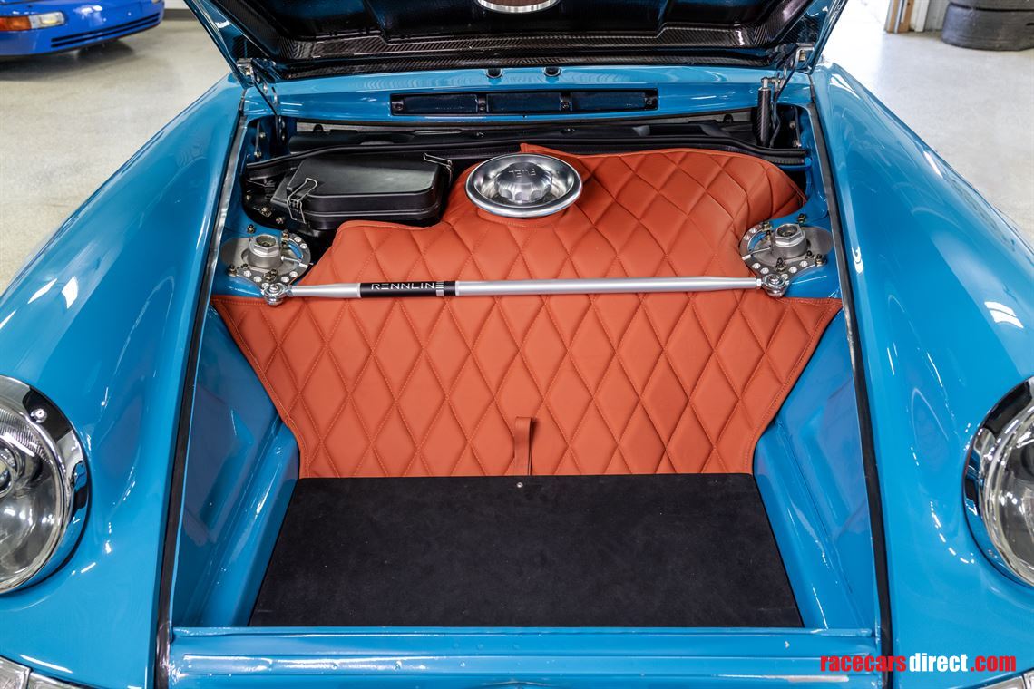 porsche-resto-mod-993-based