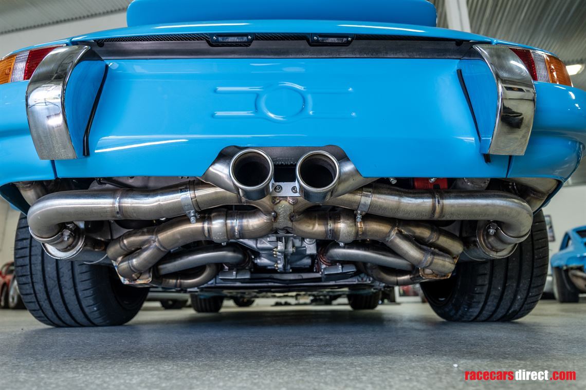porsche-resto-mod-993-based