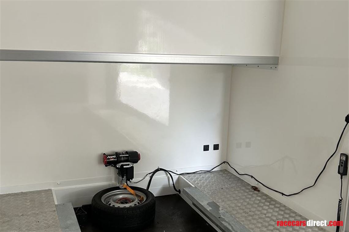 Large garage with winch and power.