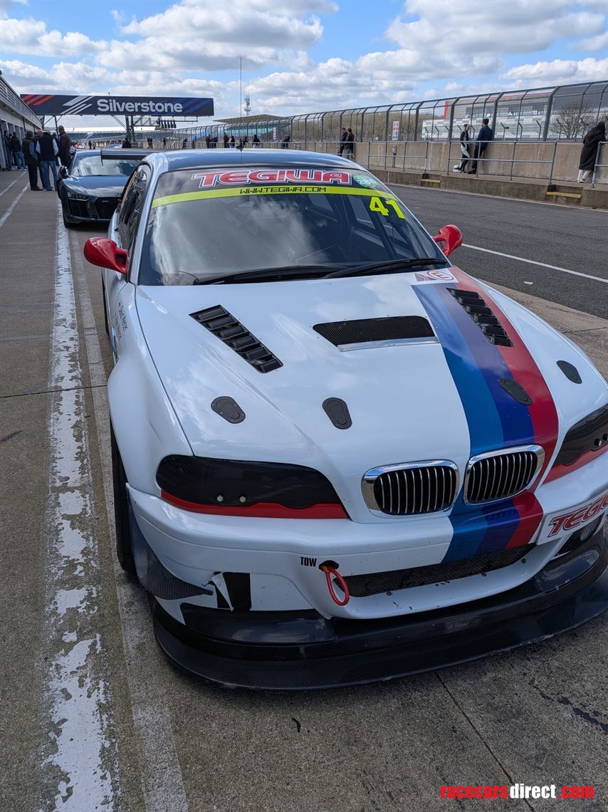 bmw-m3-e46-lady-p