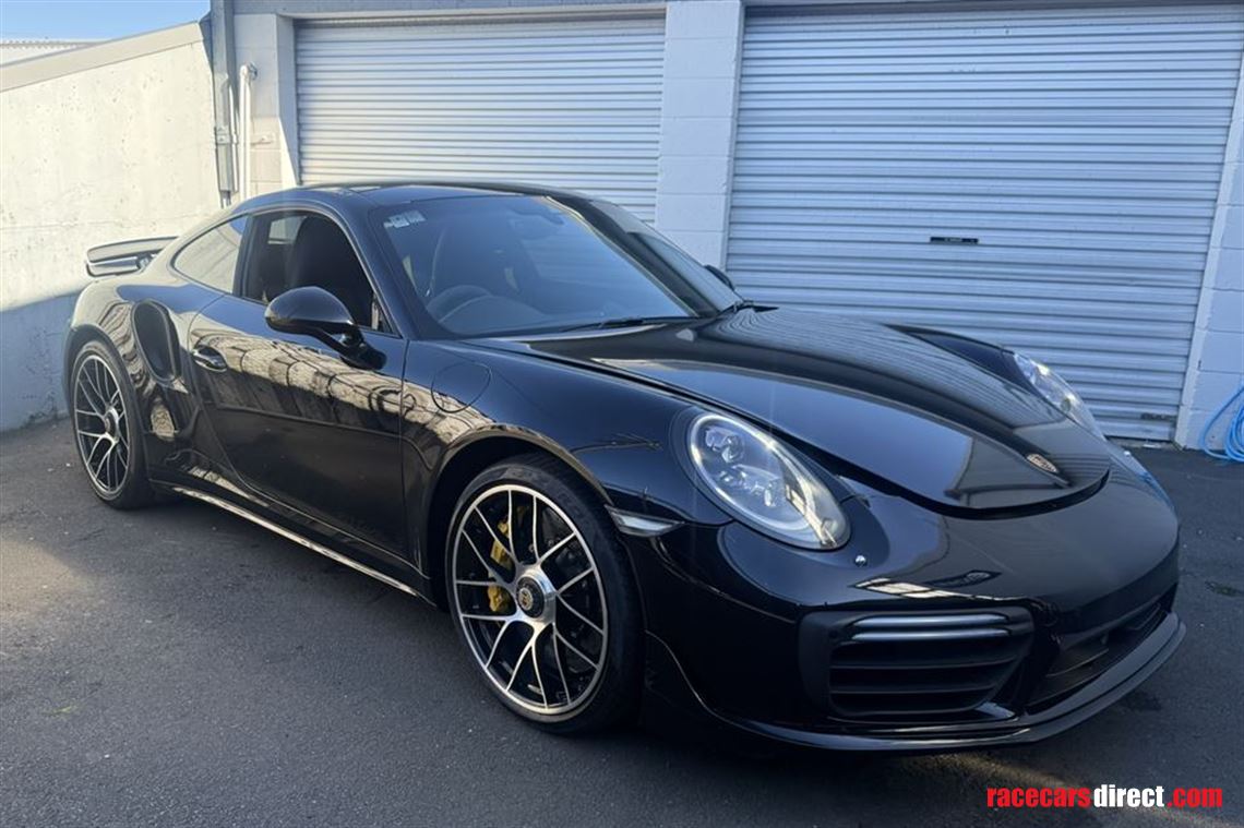 2018-porsche-911-turbo-s