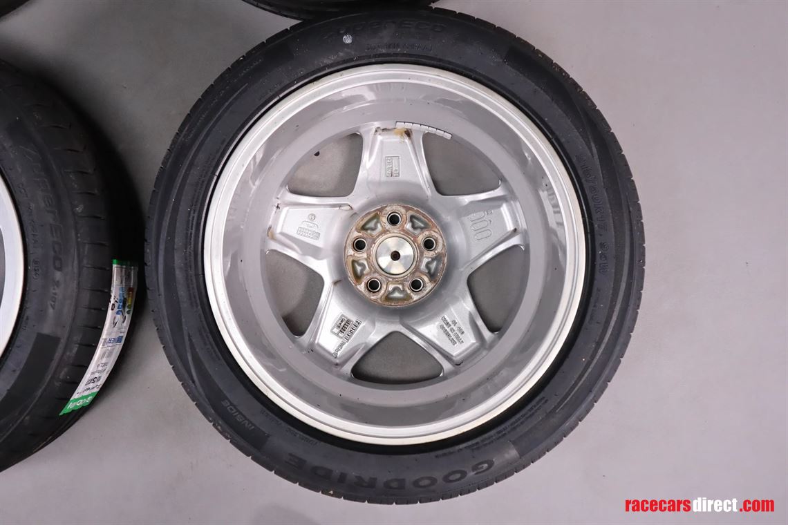 ferrari-348-complete-wheel-set