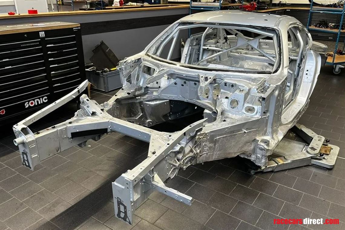 mercedes-amg-gt3-evo-body