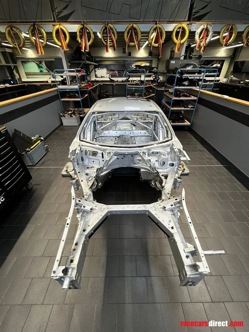 mercedes-amg-gt3-evo-body
