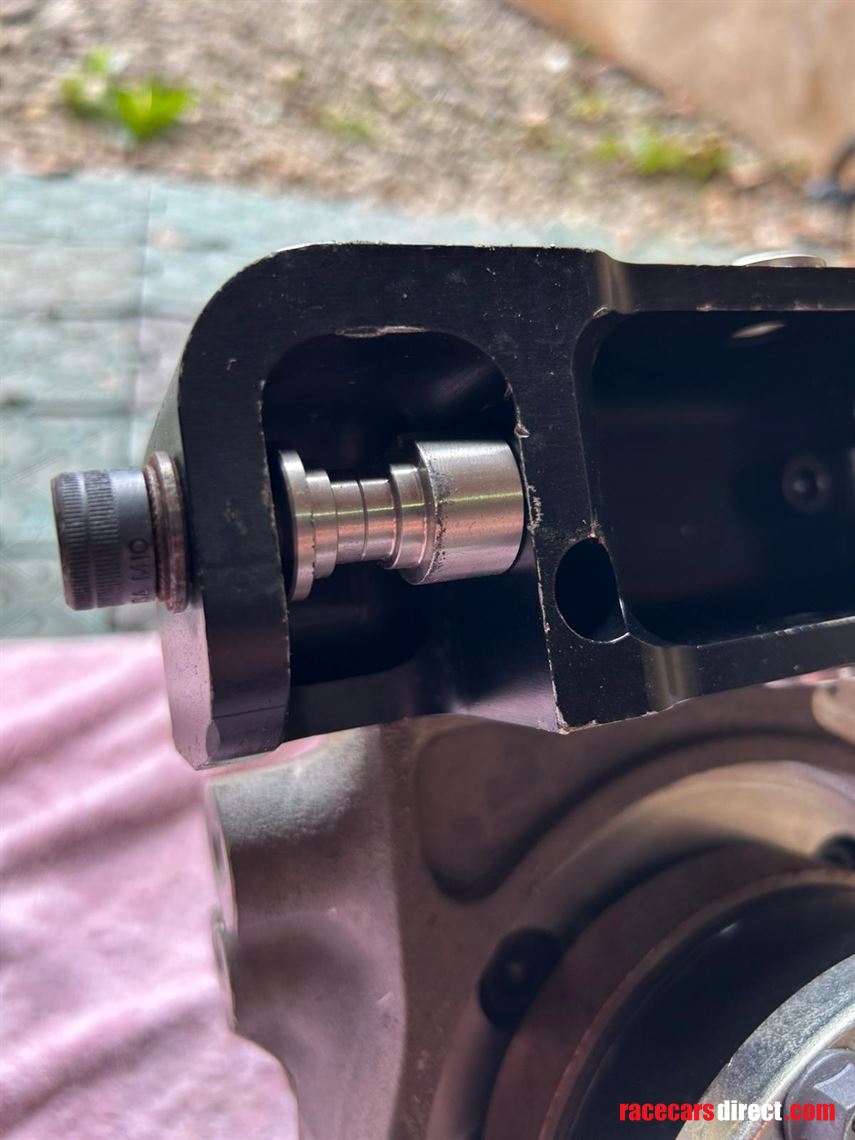 ginetta-g55-g56-gt3-gt4-centre-lock-hub-assem