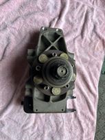 ginetta-g55-g56-gt3-gt4-centre-lock-hub-assem