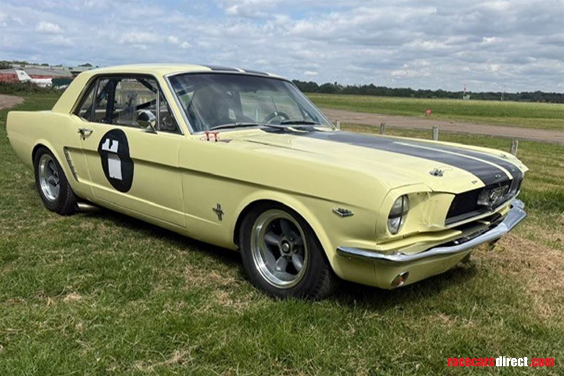 fia-ford-mustang-notchback