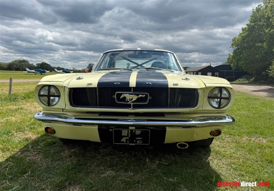 fia-ford-mustang-notchback