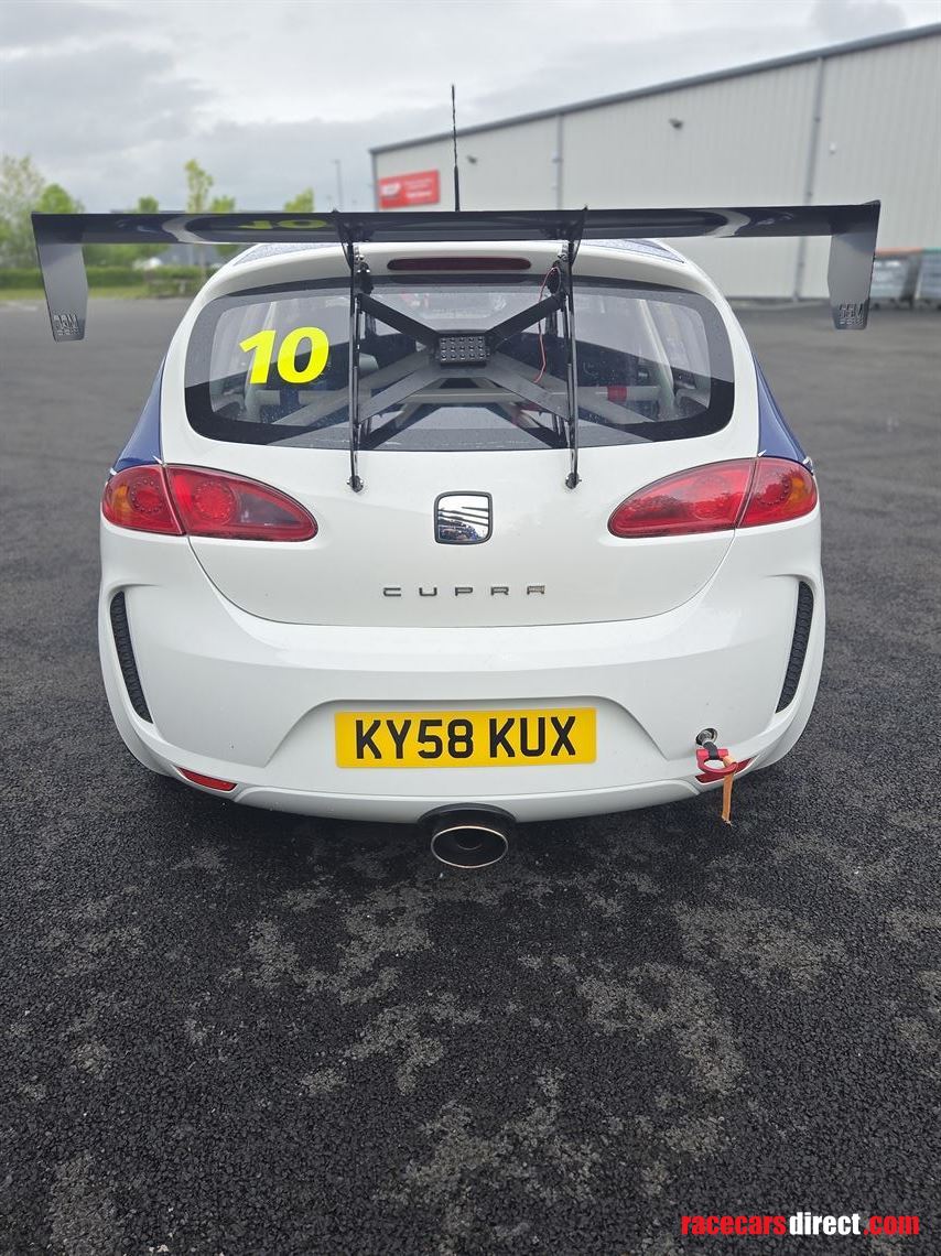 seat-leon-cupra-20-tfsi-turbo