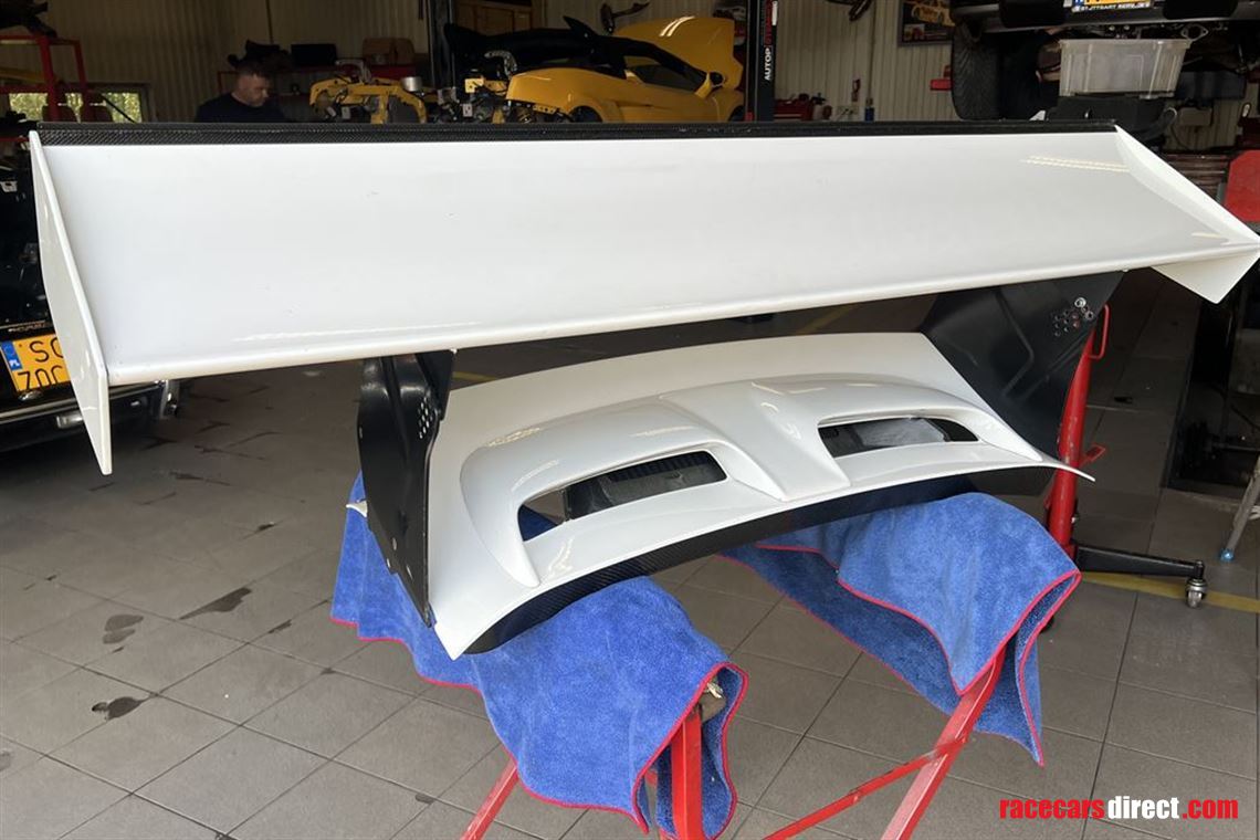 lidspoiler---porsche-9971