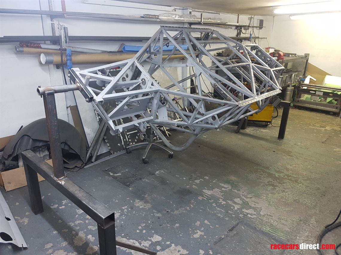 radical-prosport-1400-with-pr06-bodywork-cent
