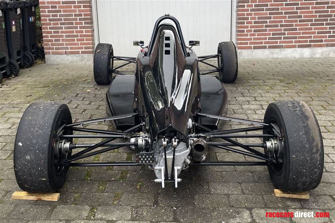 ray-gr07-formula-ford