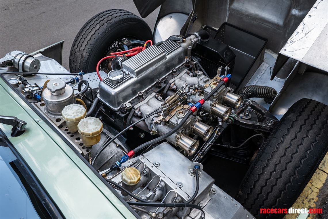 1963-triumph-tr4-slr-evocation