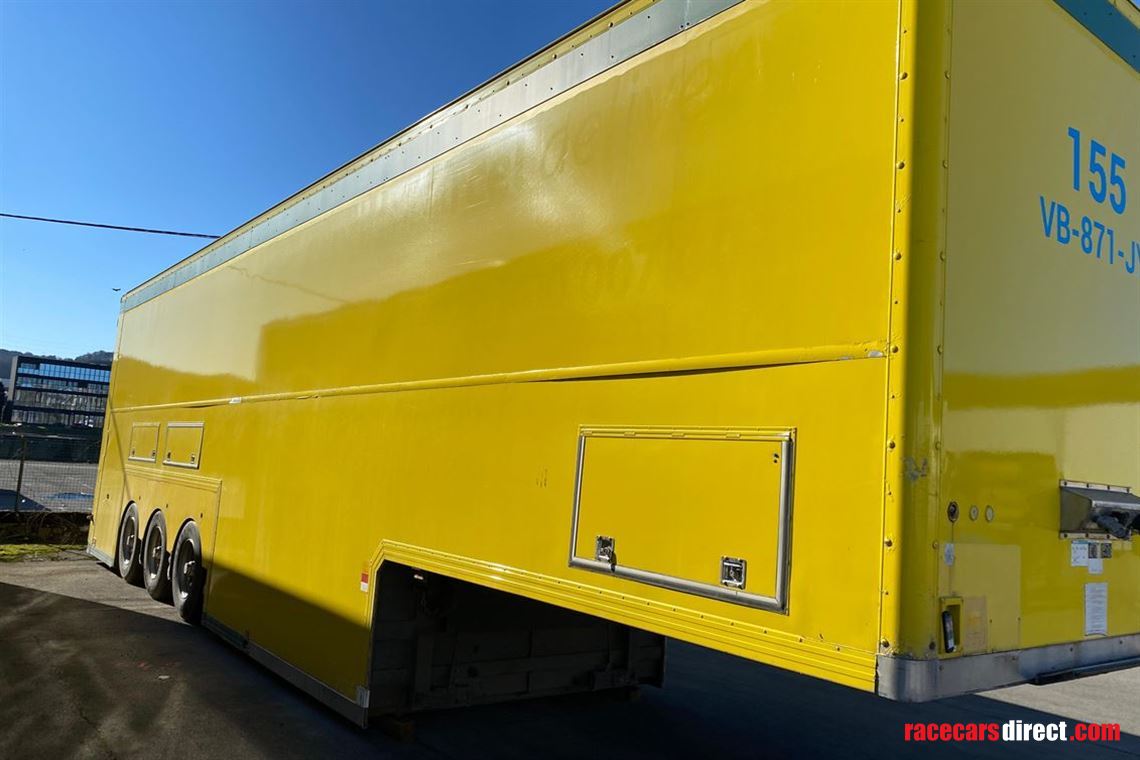 gray-adams---double-deck-trailer
