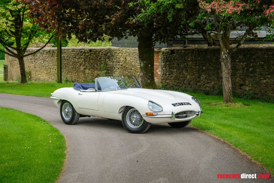 1961-jaguar-e-type-flat-floor-roadster