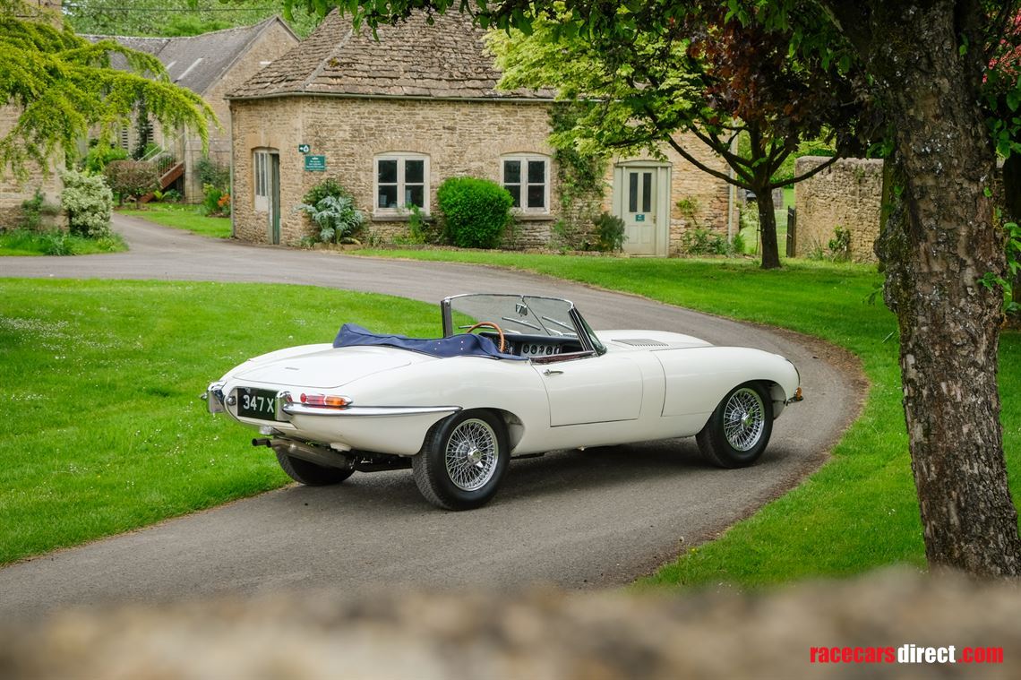 1961-jaguar-e-type-flat-floor-roadster