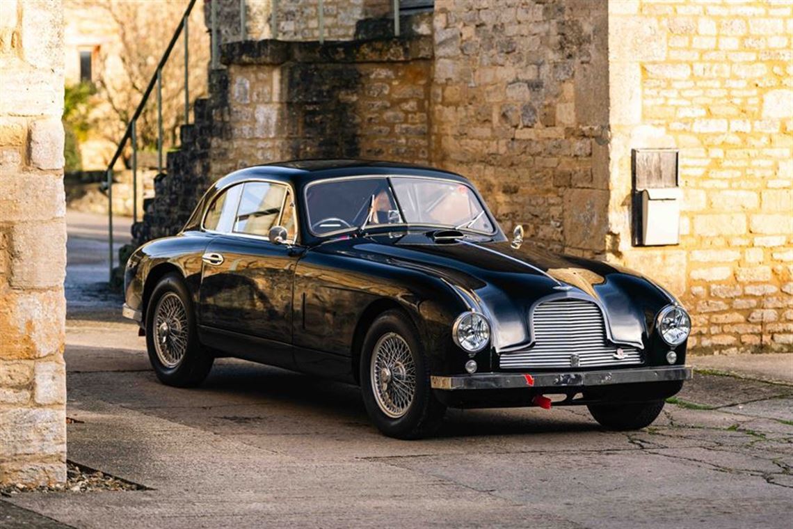 1952-aston-martin-db2-vantage