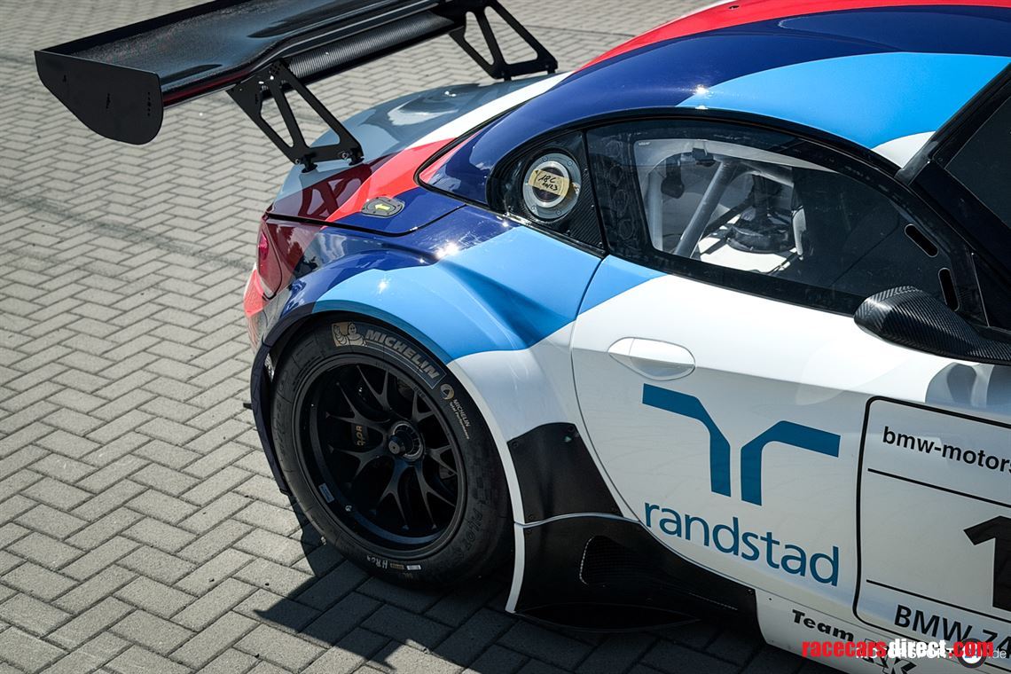 bmw-z4-gt3-1033