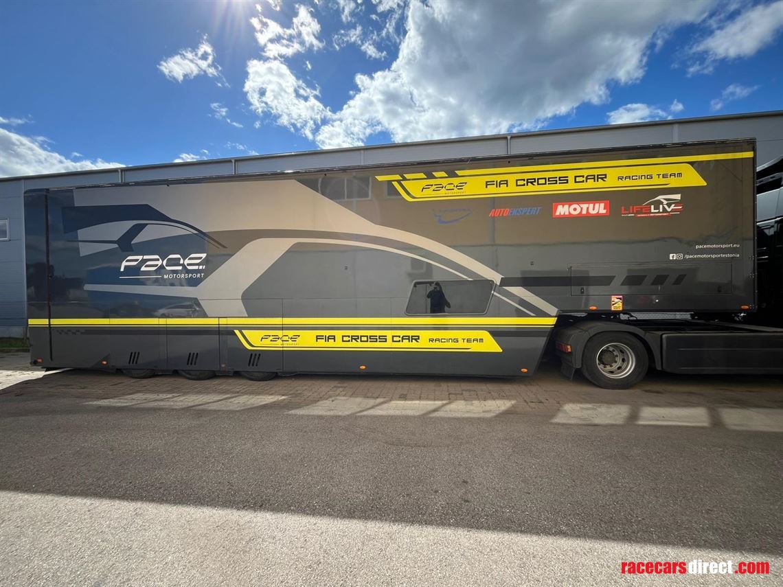man-wilson-double-deck-ebf3n