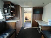 man-wilson-double-deck-ebf3n
