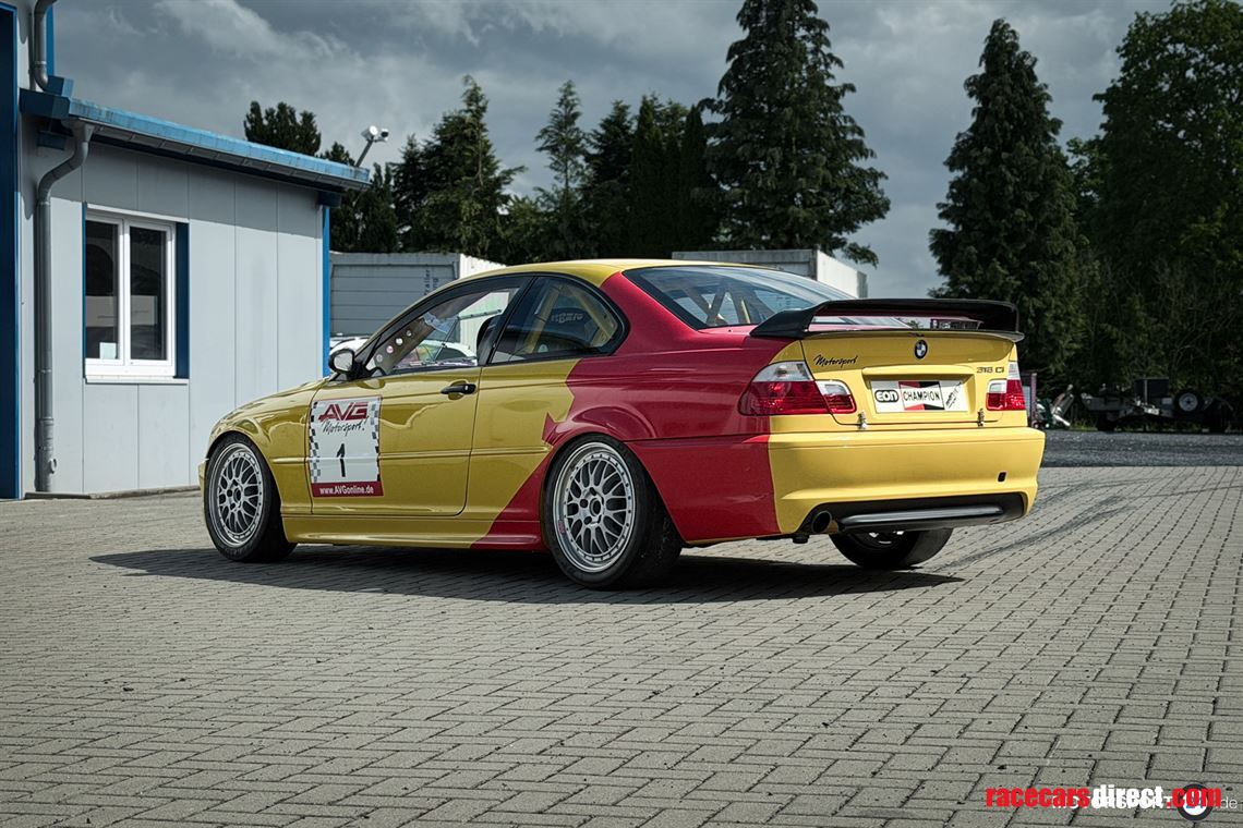 bmw-e46-racecar-with-e36-320i-stw-technic