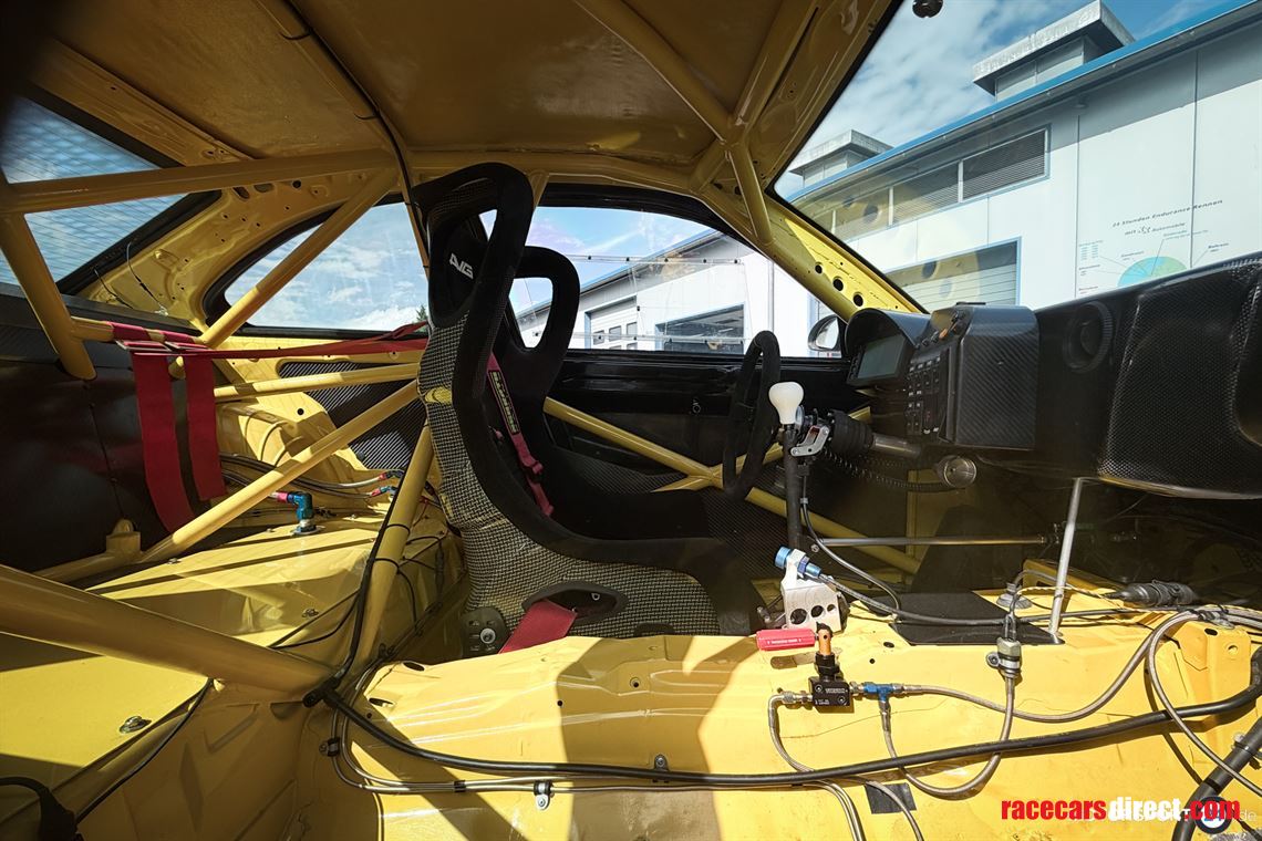 bmw-e46-racecar-with-e36-320i-stw-technic