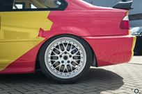 bmw-e46-racecar-with-e36-320i-stw-technic