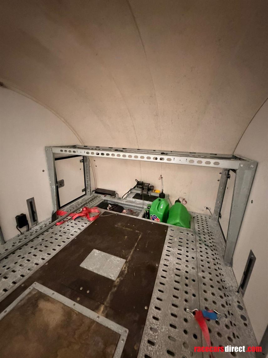 brian-james-race-transporter-6