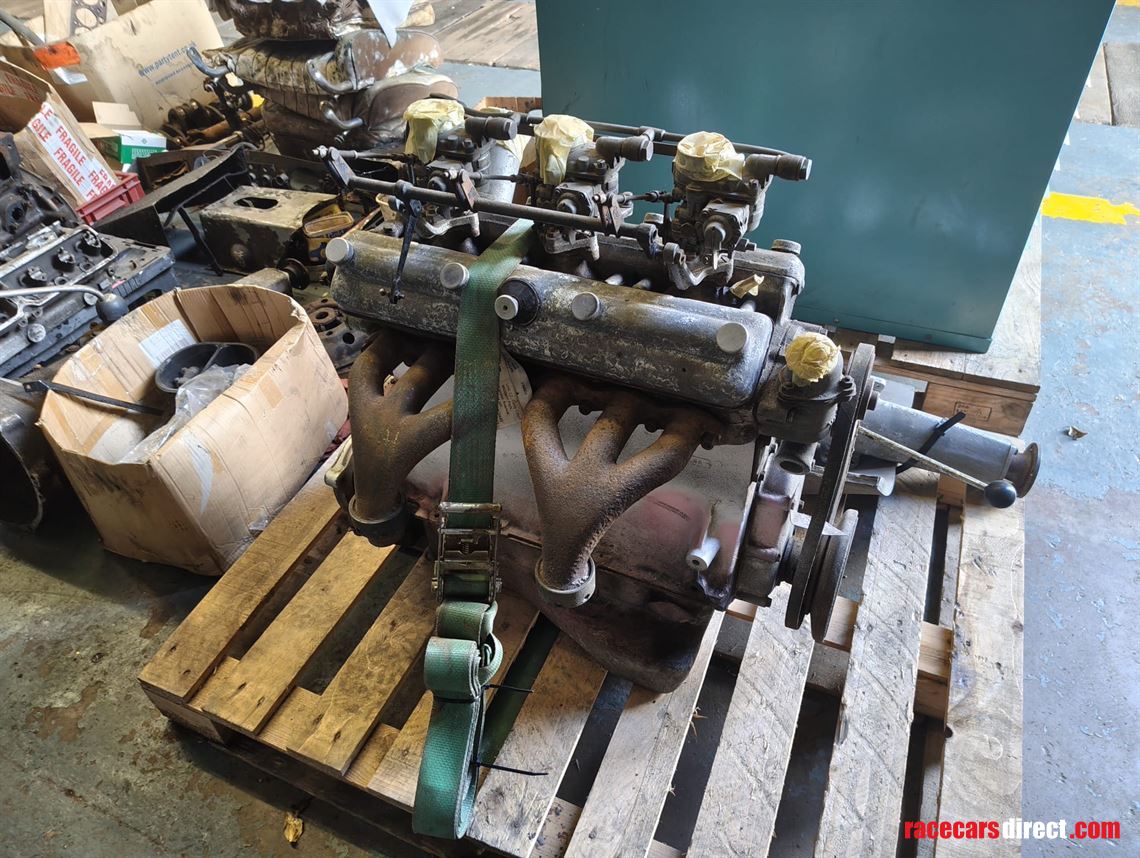 original-bristol-100b2-engine-and-gearbox