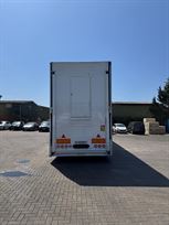 race-transporter-living-trailer