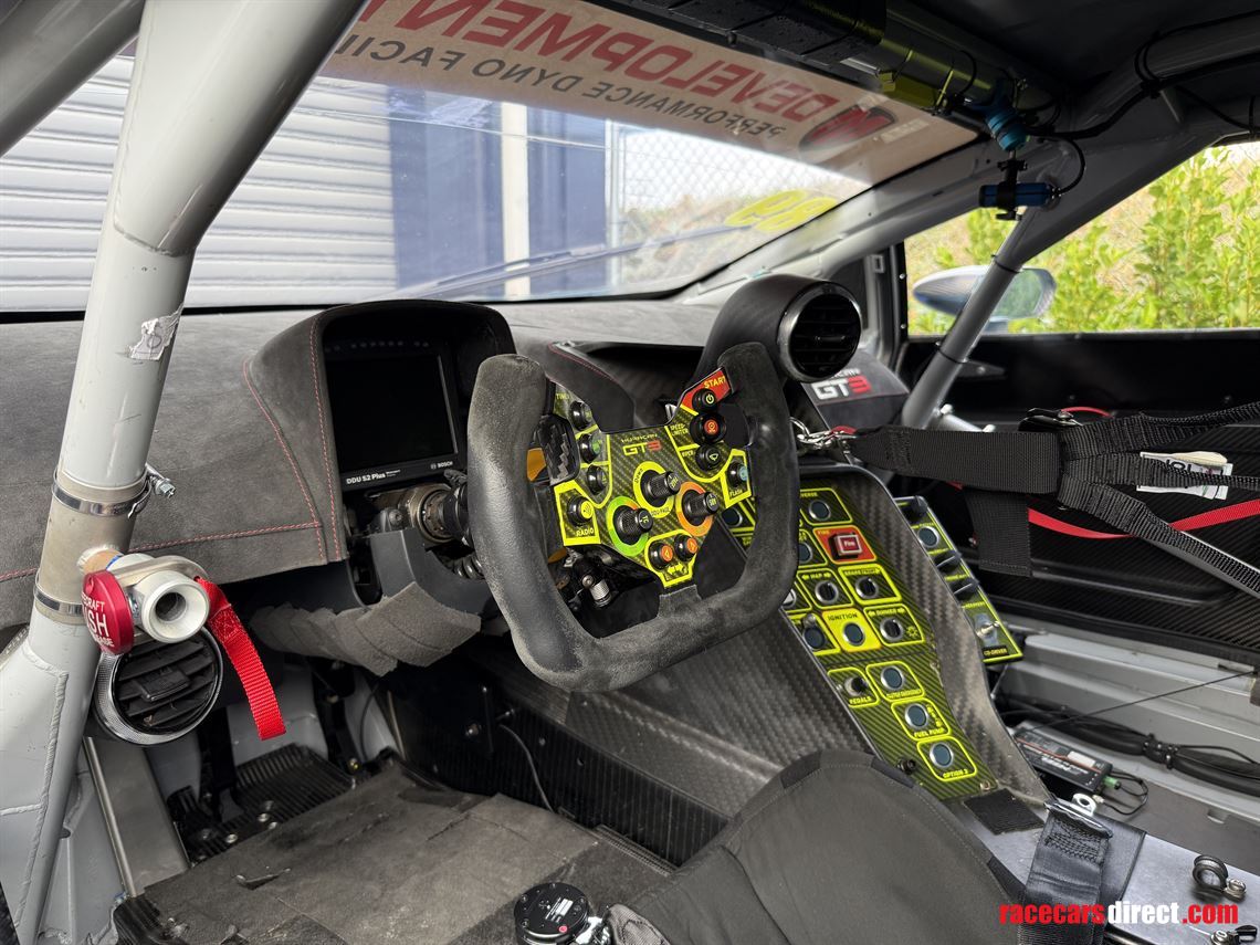 lamborghini-huracan-gt3-evo