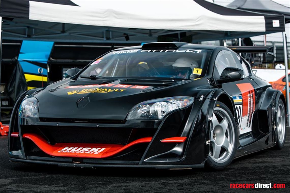 renault-megane-v6-trophy-evo3