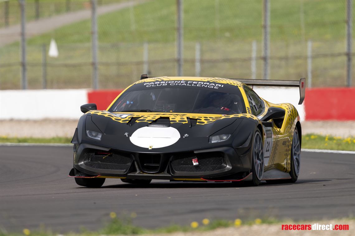 2018-ferrari-challenge-488-evo