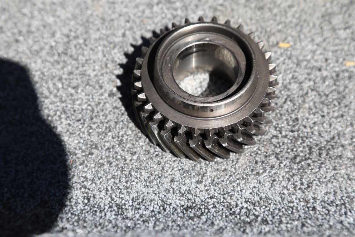 super-rare-nos-close-ratio-helical-gears-mga