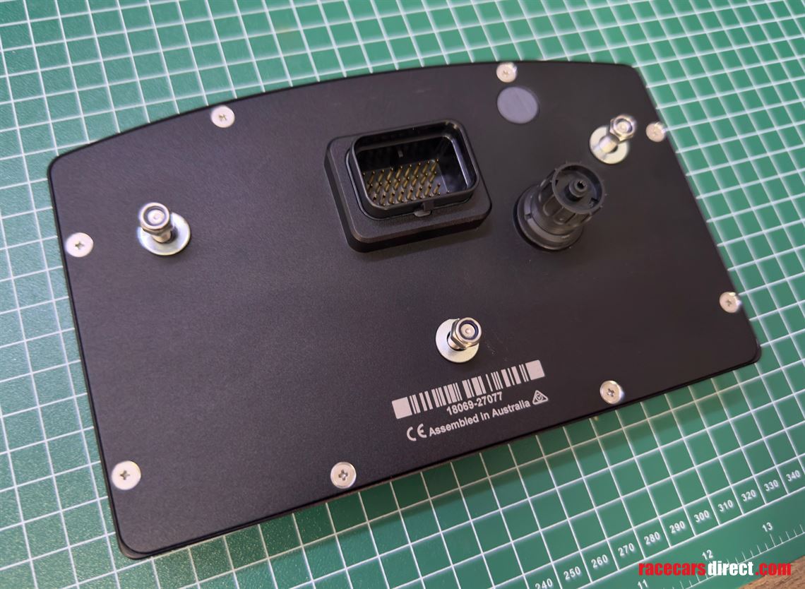 motec-c127-log-dash-displays---120mb-logging